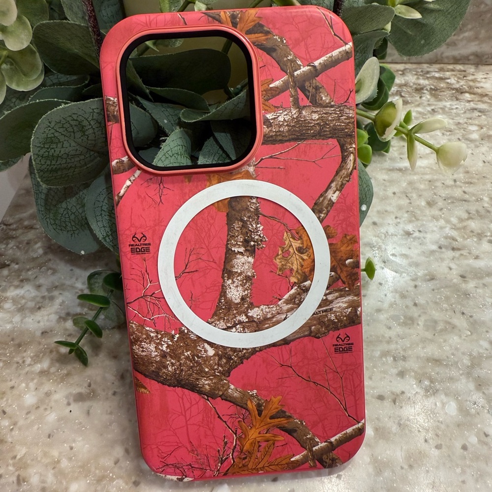 Pink camo iPhone 14 Pro Phone Case